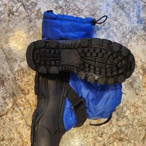 Northside Kids Blue and Black Snow Boots